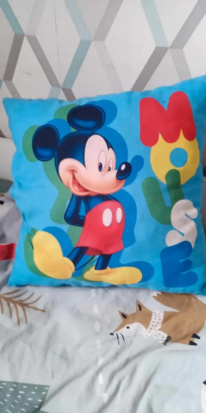 Coussin Mickey enfant - photo numéro 2