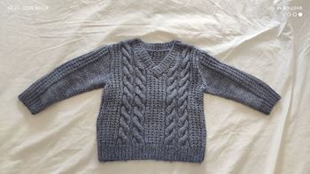 pull tricoté main - 4 ans