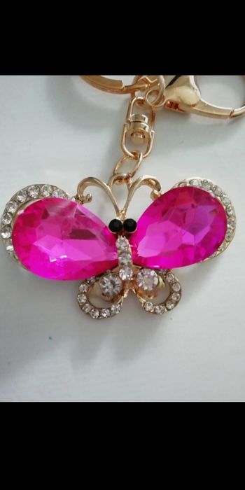 Porte clé papillon 🦋 rose Orné de strass neuf