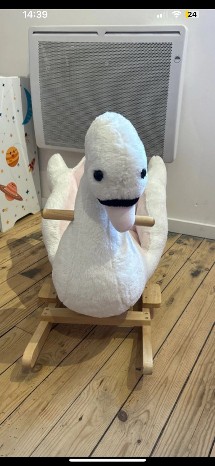 Cygne à bascule - photo numéro 2