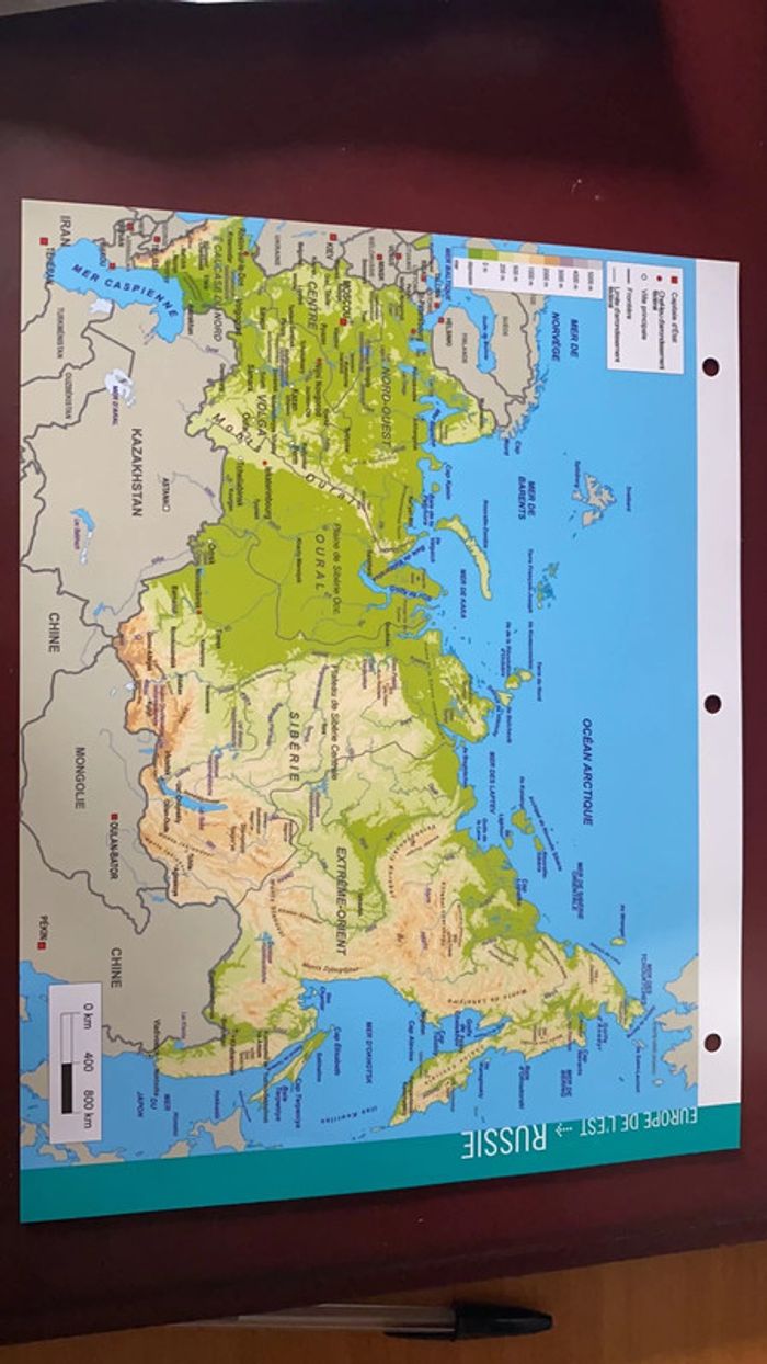 Atlas par pays et planisphère