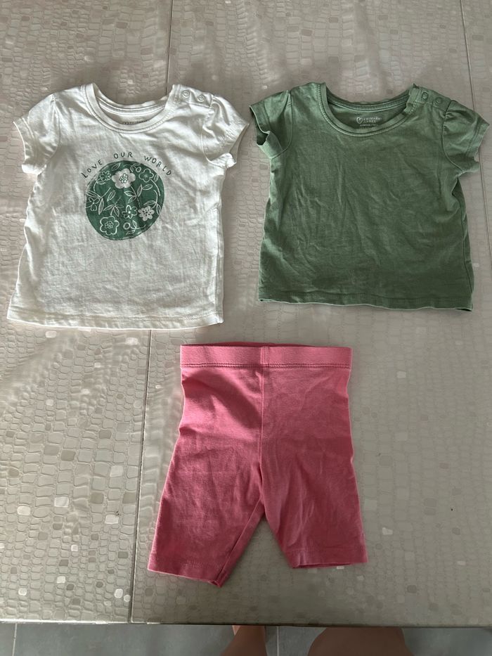 Tee shirt + 1 pantalon