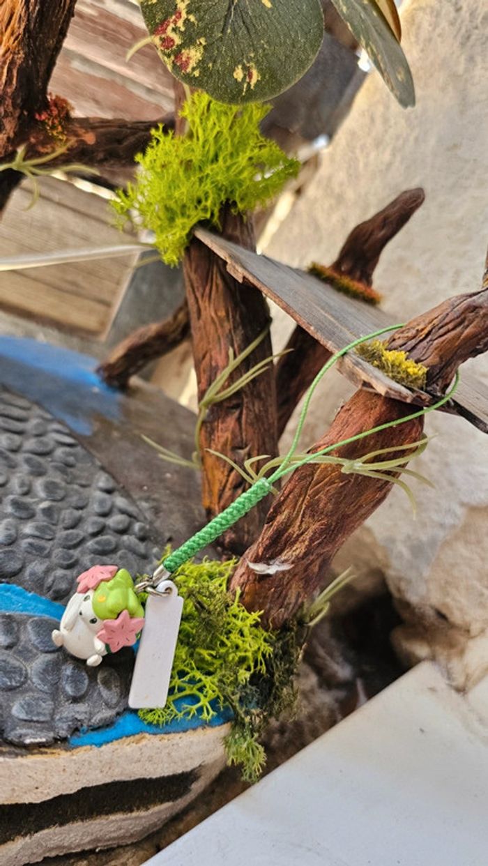 Super petite figurine Pokemon Nintendo porte cle shymin - photo numéro 2