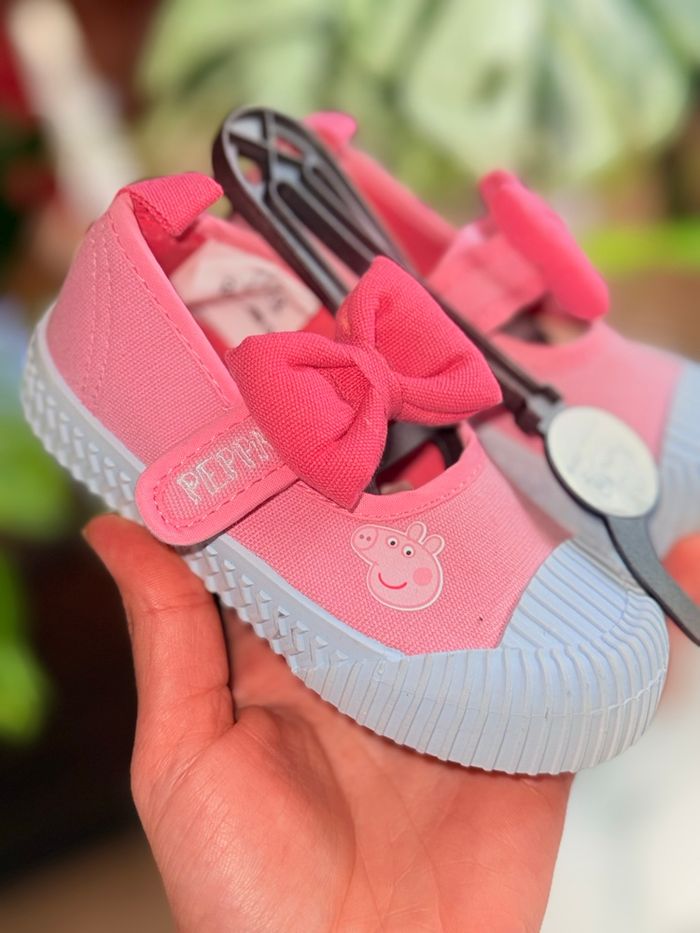 Lot de chaussure bébé fille été neuf t22 - photo numéro 5