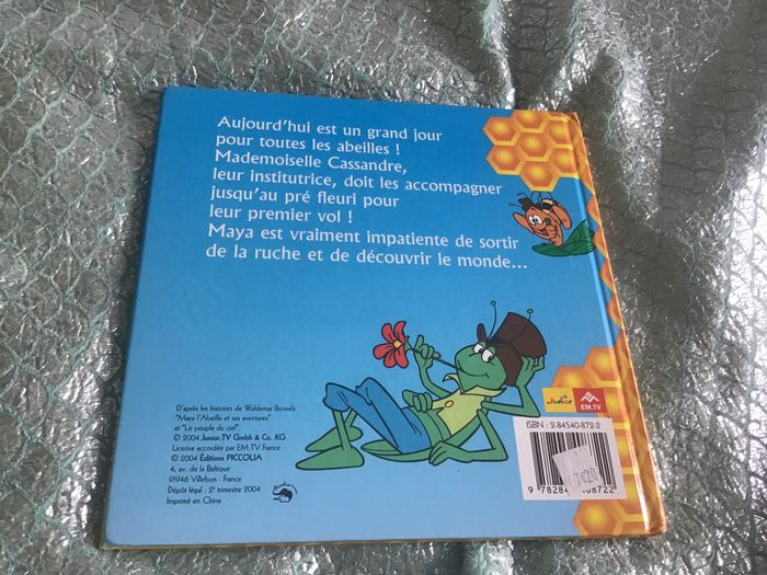 Livre maya l’abeille apprend à voler - photo numéro 2