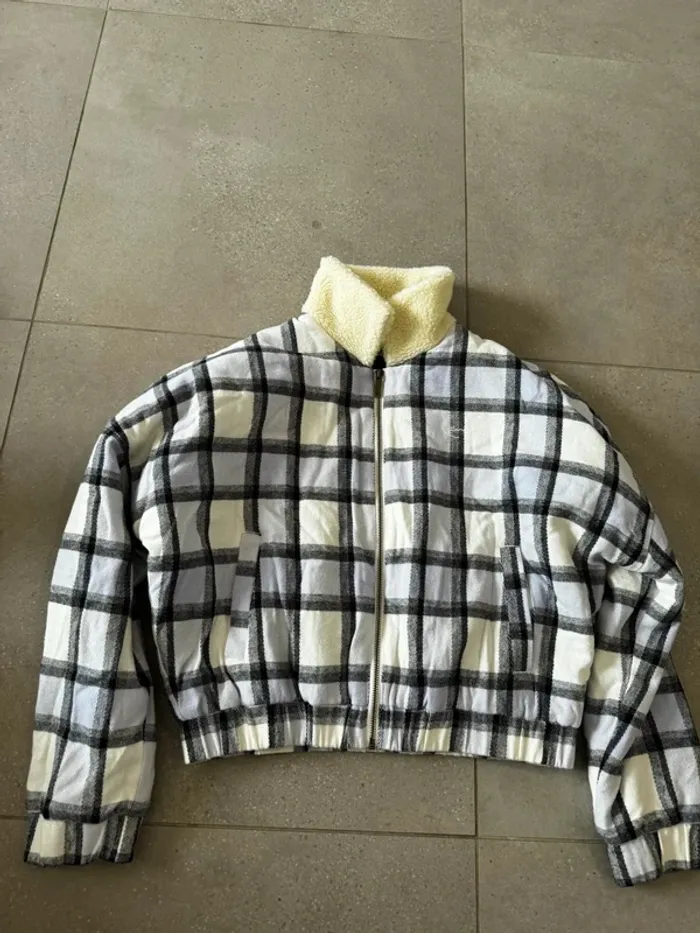 Manteau Karl Kani, taille M, très bon état,