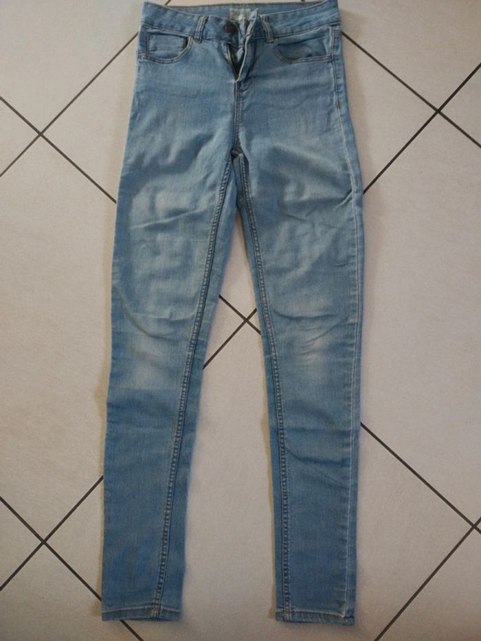 Jeans fin Skinny Kiabi taille 32