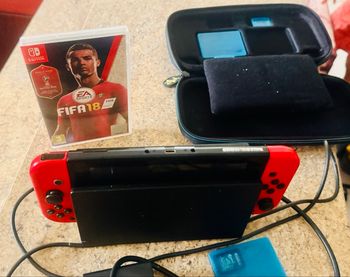 Nintendo switch comme neuf avec jeux, splatoon et fifa 🌸🌺