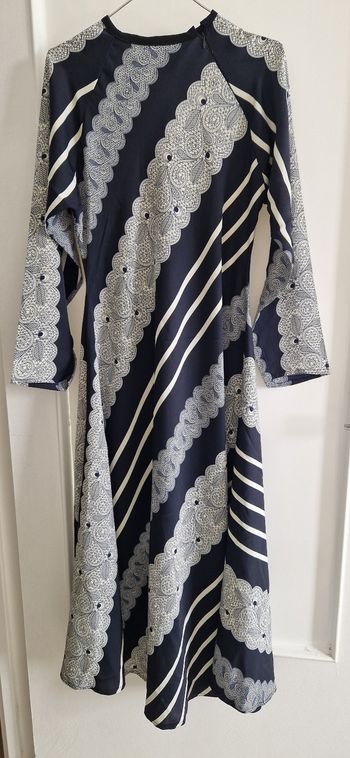 Belle robe à motifs