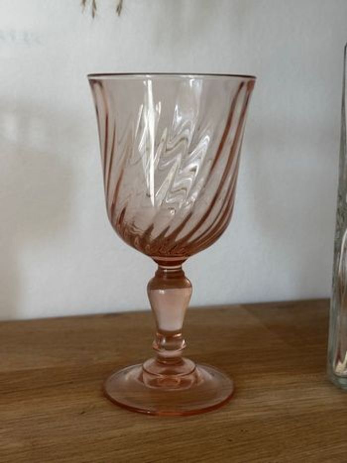 Vintage lot de 4 verres à vin Luminarc Rosaline - photo numéro 5
