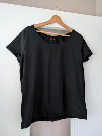 Magnifique haut t shirt femme noir U essentiel taille 46