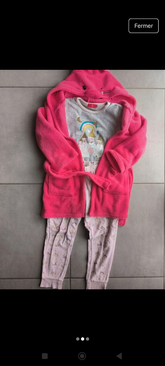 Ensemble fille 5/6 ans - photo numéro 2