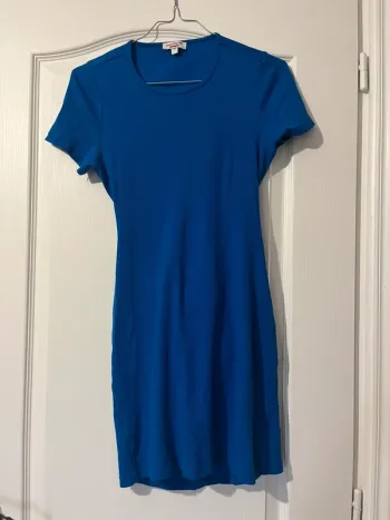 robe bleu jennyfer dos nu taille M