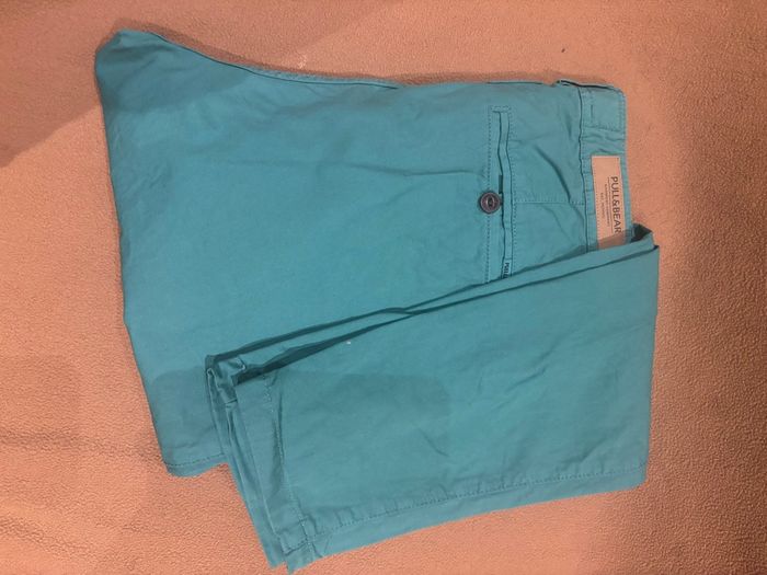 Pantalon vert Pull & Bear 38