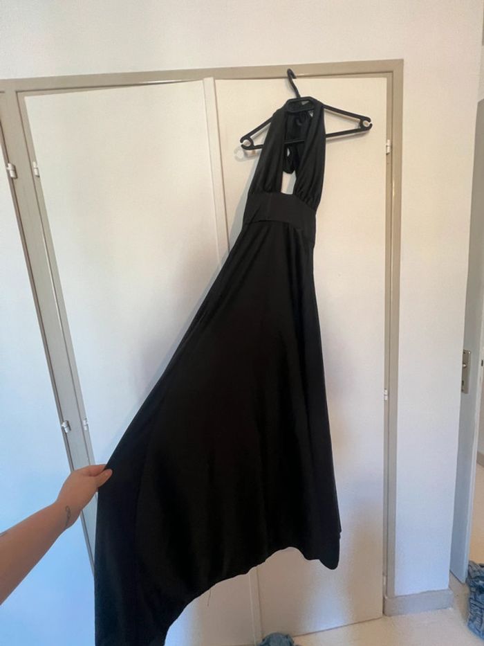 Robe satin noir taille M/L - photo numéro 4
