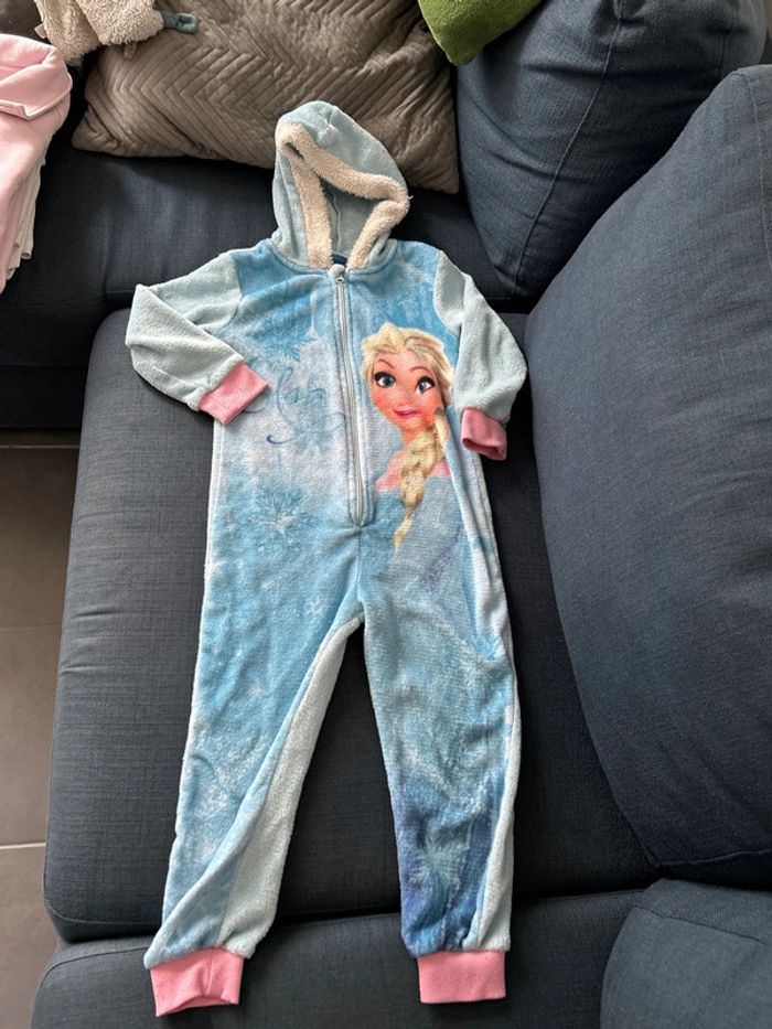 Sur pyjama reine des neiges 5/6 ans