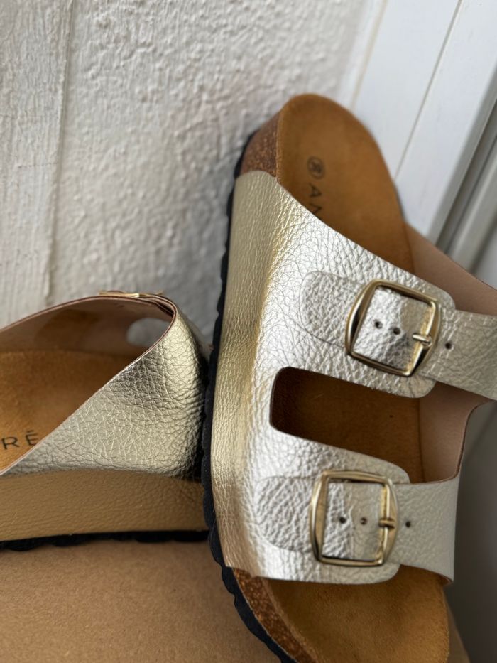 Sandales dorées - photo numéro 2