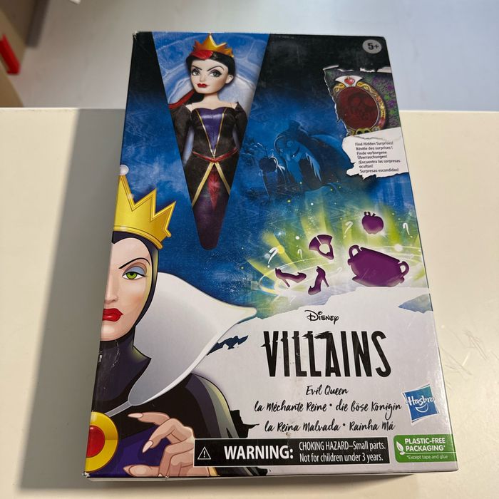 Hasbro Disney Villain evil queen poupée