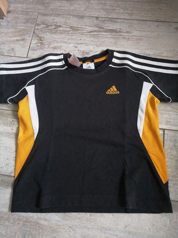 T shirt Adidas 6 ans