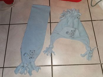 Ensemble bonnet et écharpe