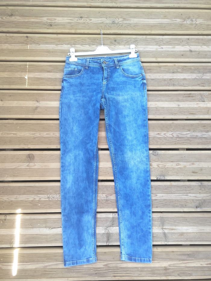 Jean Femme Coupe Droite - Taille 38/M - Très Bon État – Cécilia Fashion