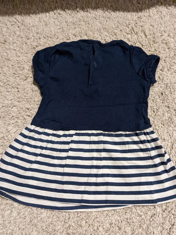 Robe bleu marine et blanc - photo numéro 2