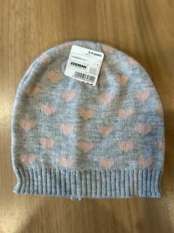 Bonnet gris neuf avec étiquette
