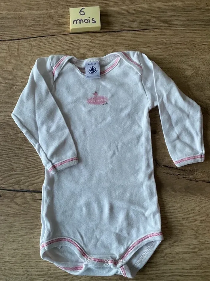 Lot bodies 6 mois petit bateau - photo numéro 2