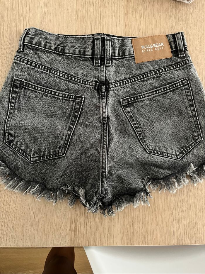 Short pull and bear