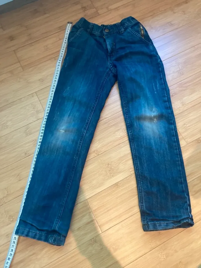 6 ans - pantalon matière jeans avec élastique de réglage à l’intérieur avec usure intentionnelle