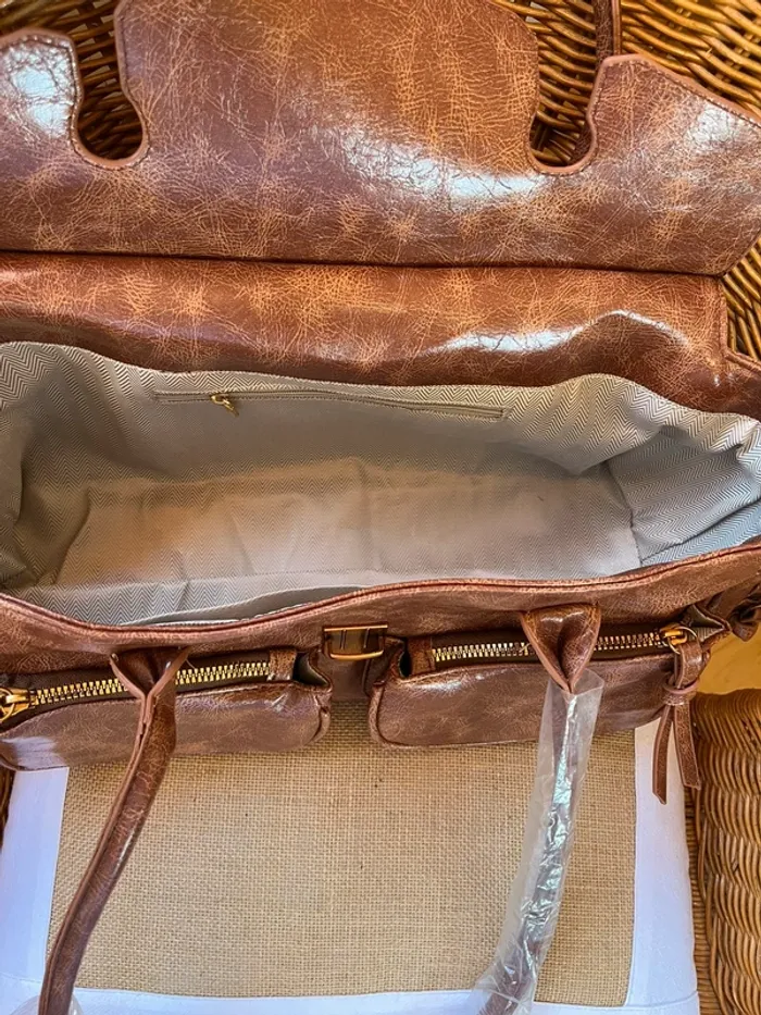 Sac style vintage y2k marron aspect verni neuf [ref 2507SBr139] - photo numéro 12