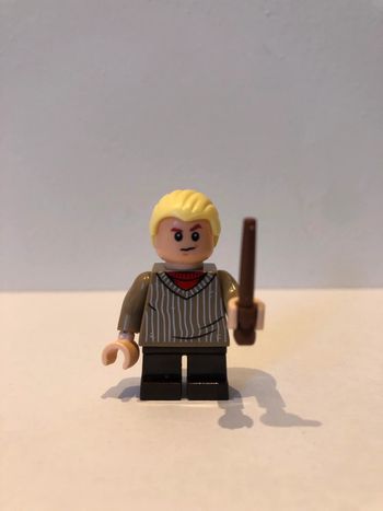 Figurine type lego Drago Malfoy. Harry Potter