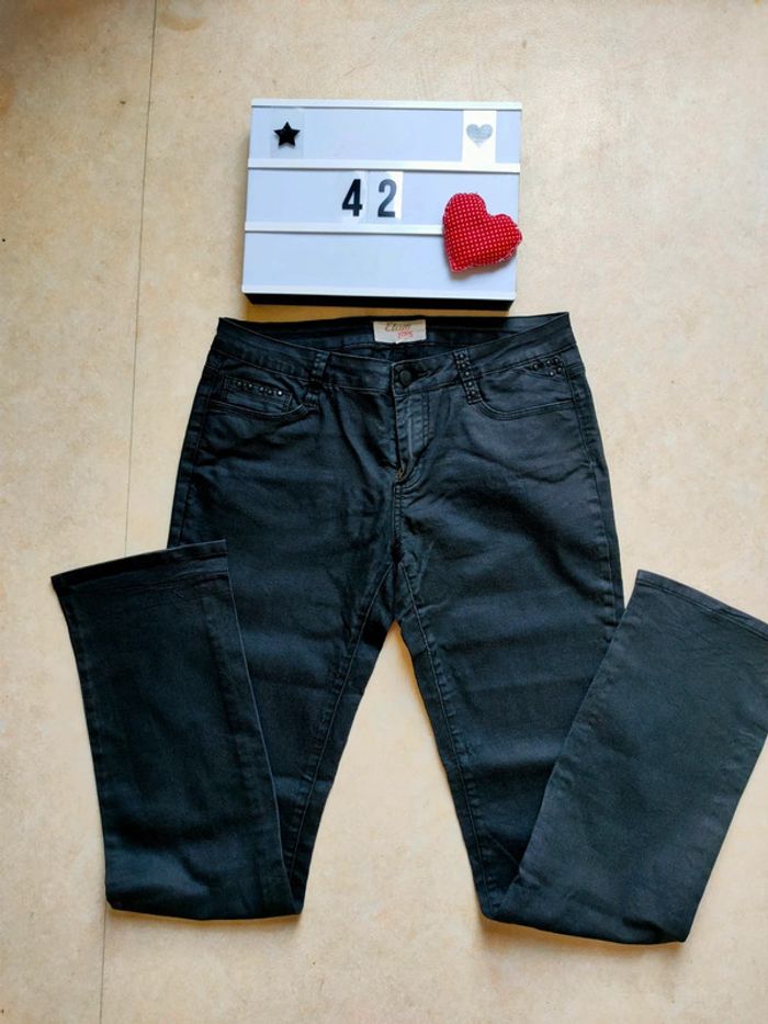 Pantalon noir taille 42 marque Etam