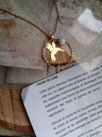 collier pierre de lune cercle et oiseau