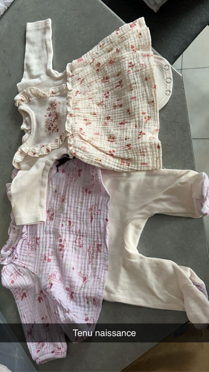 Vêtement bébé naissance - photo numéro 3