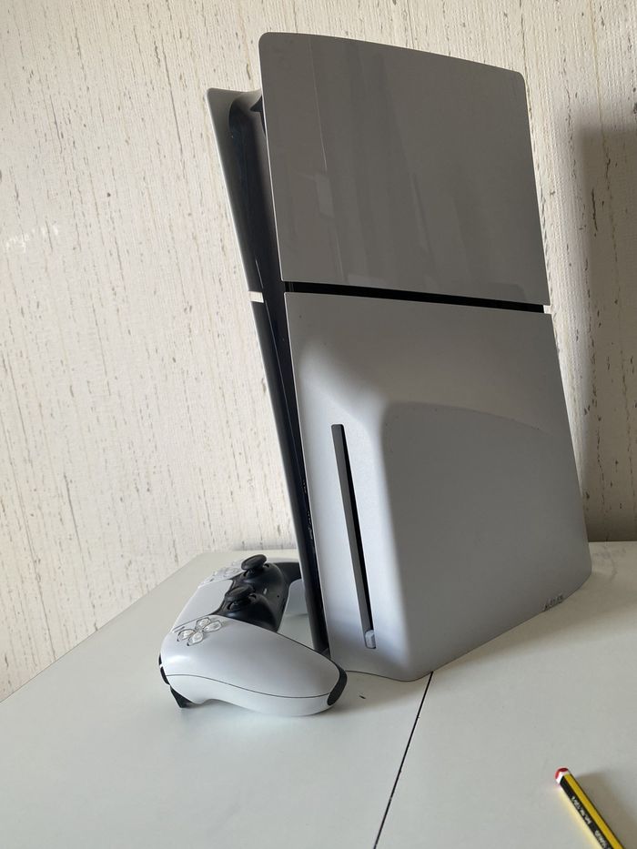Sony Playstation 5 pro - photo numéro 3