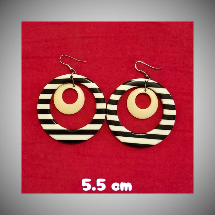 Grandes Boucles d'Oreilles Pendantes Créoles – Motif Rayures Noir et Blanc – Style Rétro/Pin-up – Très Bon État