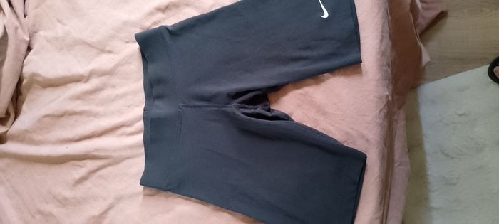 Short nike