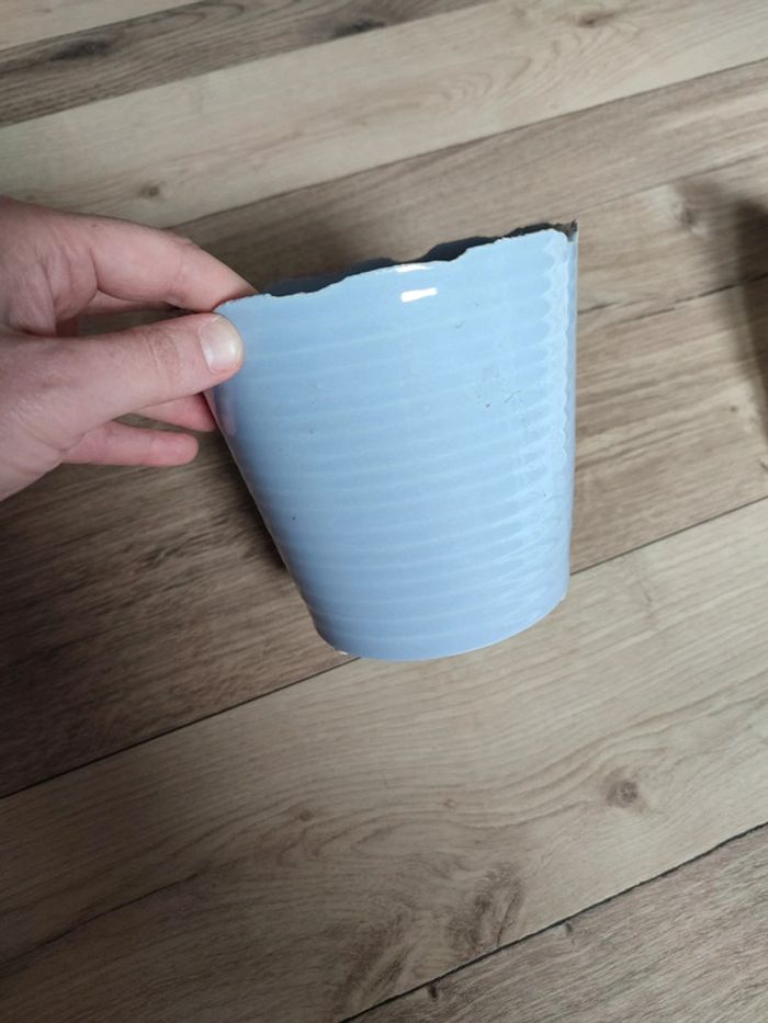 Cache pot