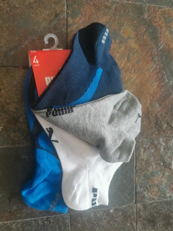 Lot de 4 paires de chaussettes de la marque PUMA en 35-38 - photo numéro 2