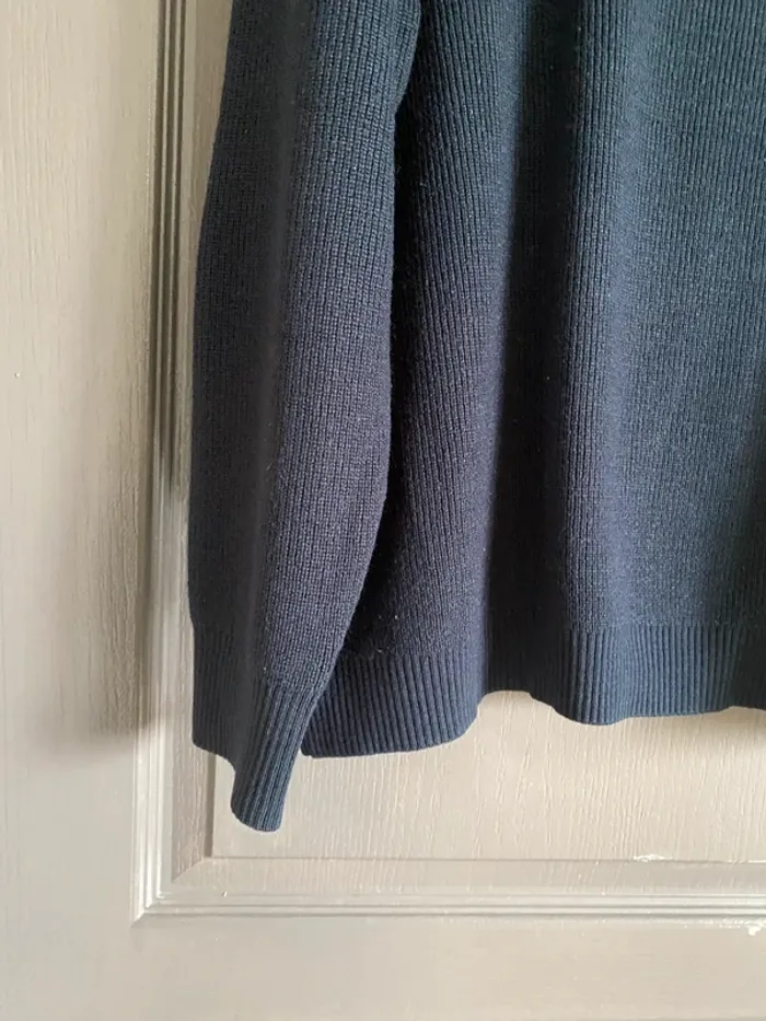 Pull en mailles marine taille 50 - photo numéro 6