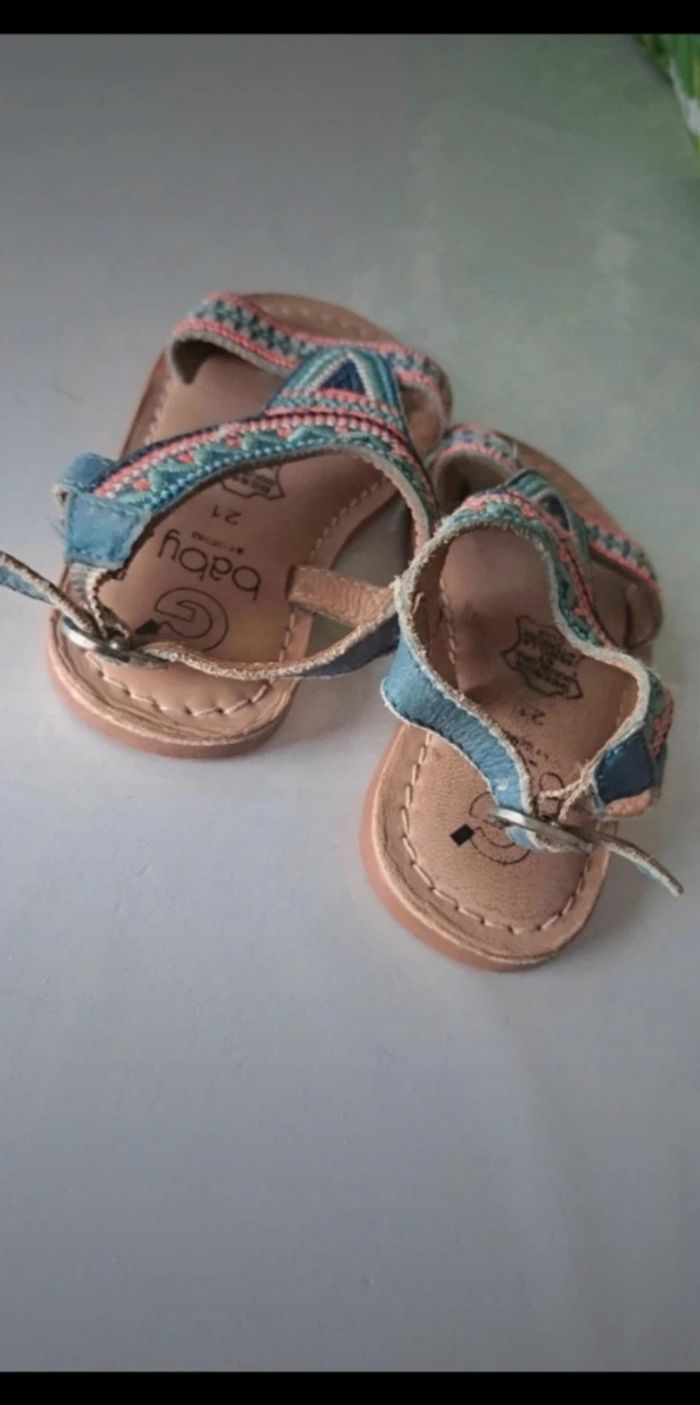 sandales fille - photo numéro 3