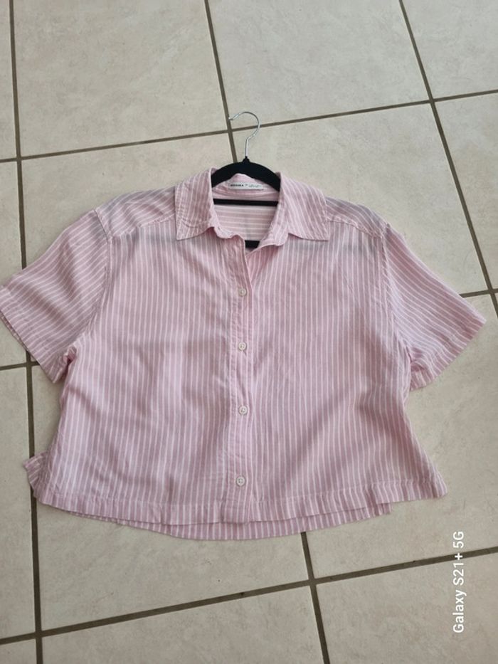 Chemise crop manches courtes Bershka taille S - photo numéro 4