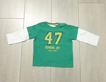 Maillot manche longue vert et blanc.  Garçon 6 mois. Marque Gémo