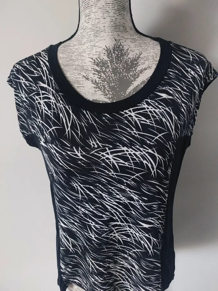 T-shirt fantaisie noir - photo numéro 2