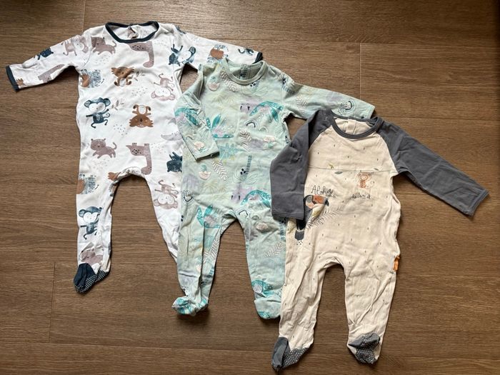 3 pyjamas petit béguin. 18 mois