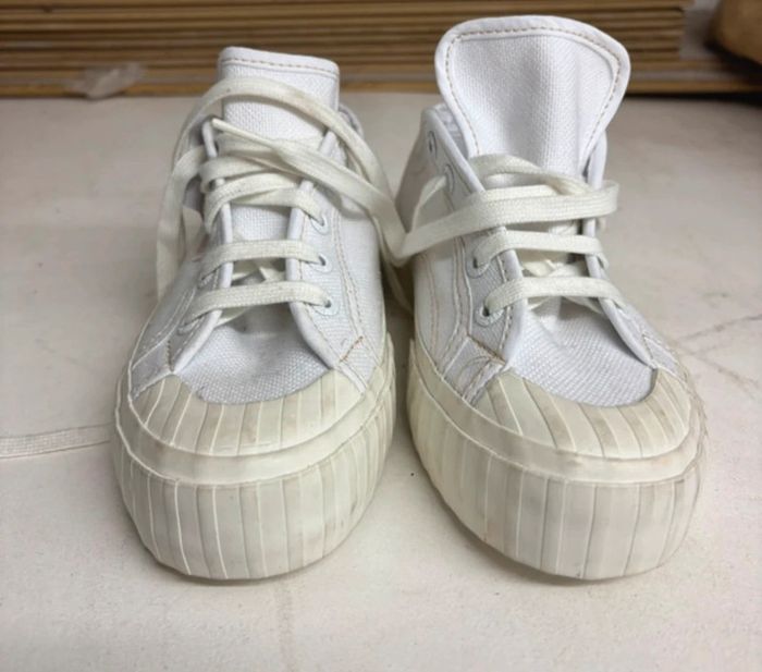 Baskets Superga 2630 Stripe – Taille 36 – Blanc & Beige neuve - photo numéro 5