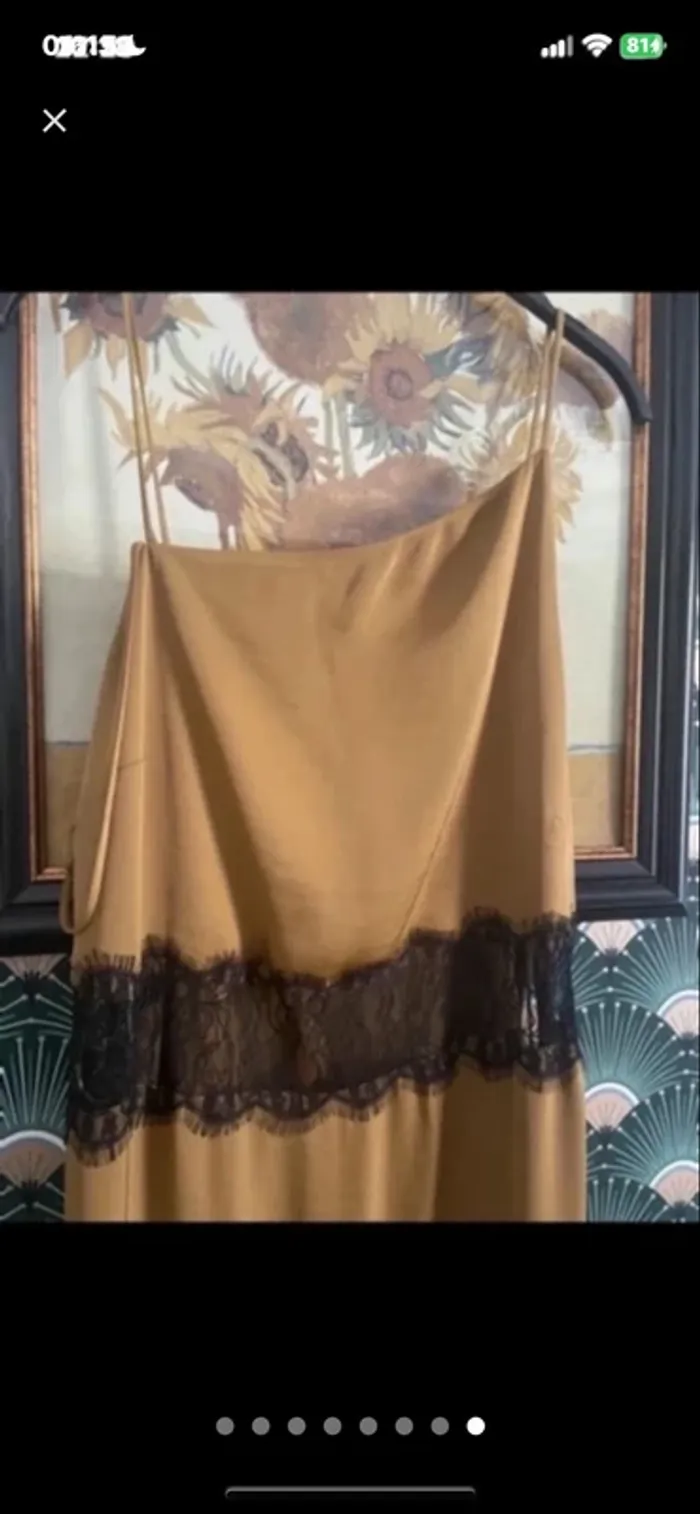 Belle robe satiné moutarde et dentelle noire taille XL - photo numéro 7