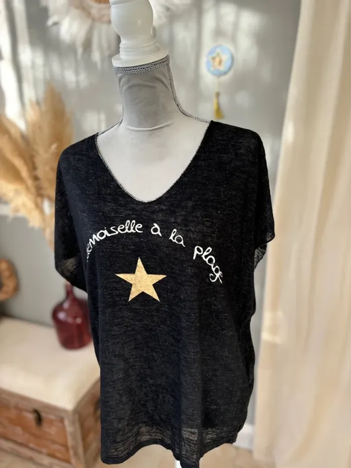 Tee-shirt noir avec étoile dorée-taille unique - photo numéro 3