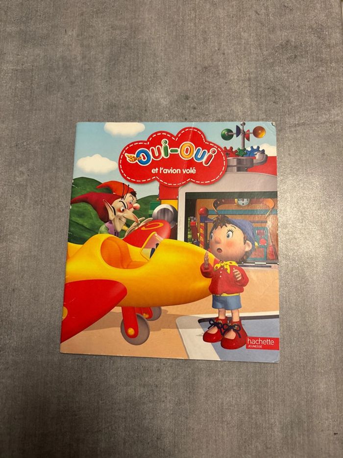 Livre oui oui et l’avion voler